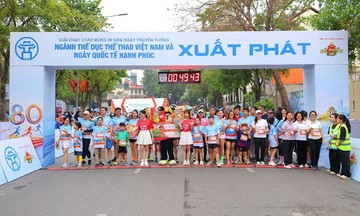 Pho De Nhat's presence at the 80th anniversary sports industry running race