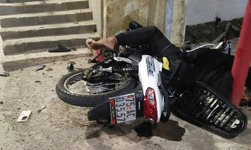 Two people die in front of Phu Gia tunnel entrance