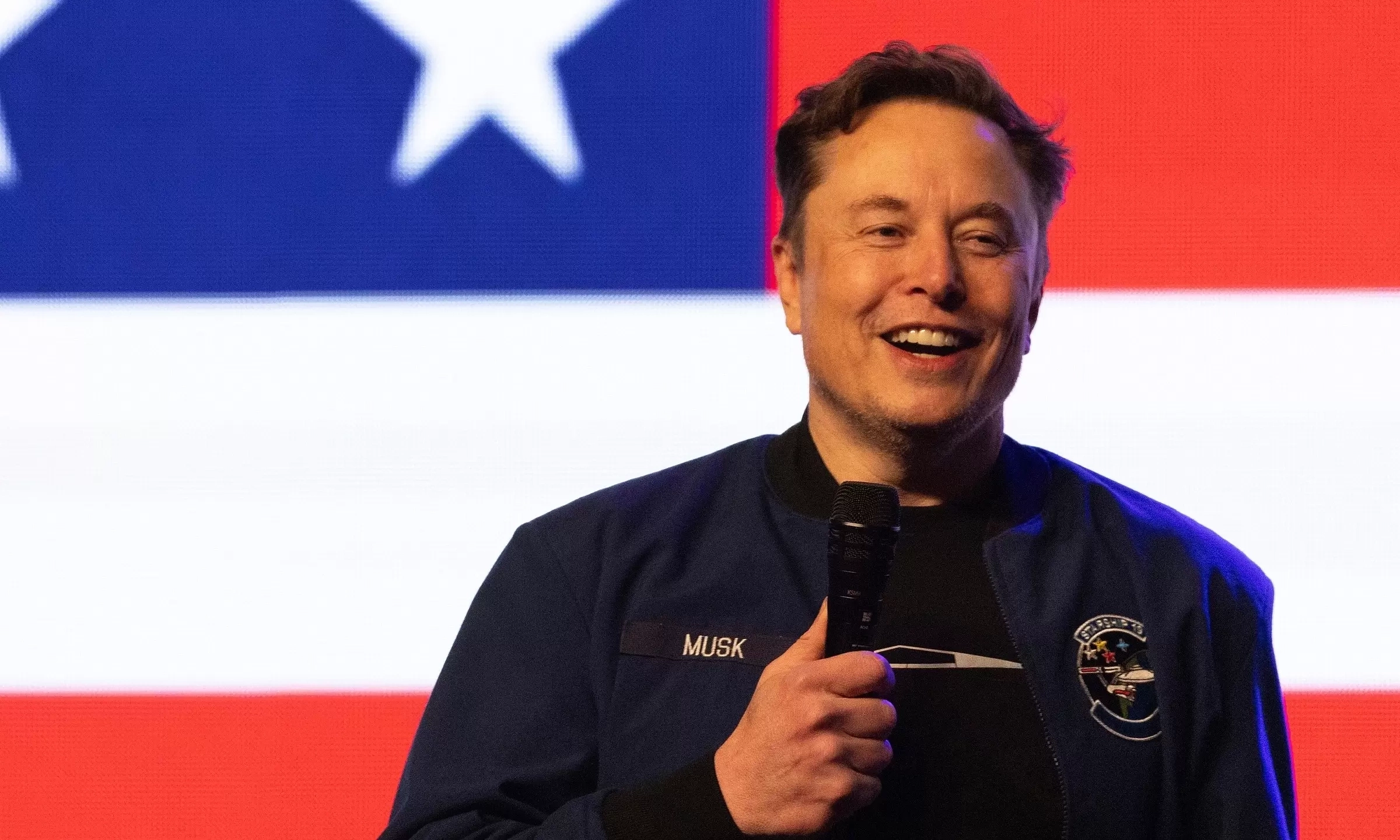 Elon Musk proposes paying 50,000 airport security employees