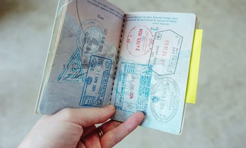 Why you should put sticky notes in your passport