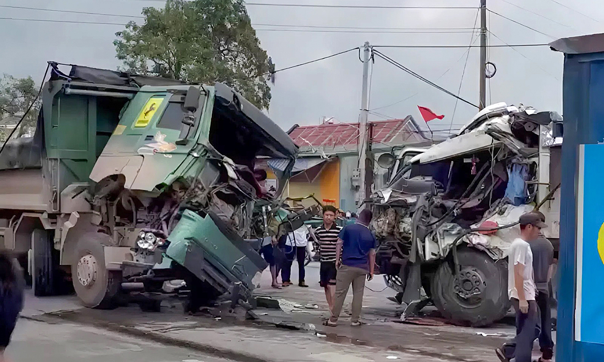 Multi-vehicle collision leaves one dead