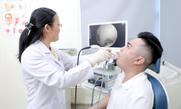 Does drinking a lot of ice water cause granular pharyngitis?