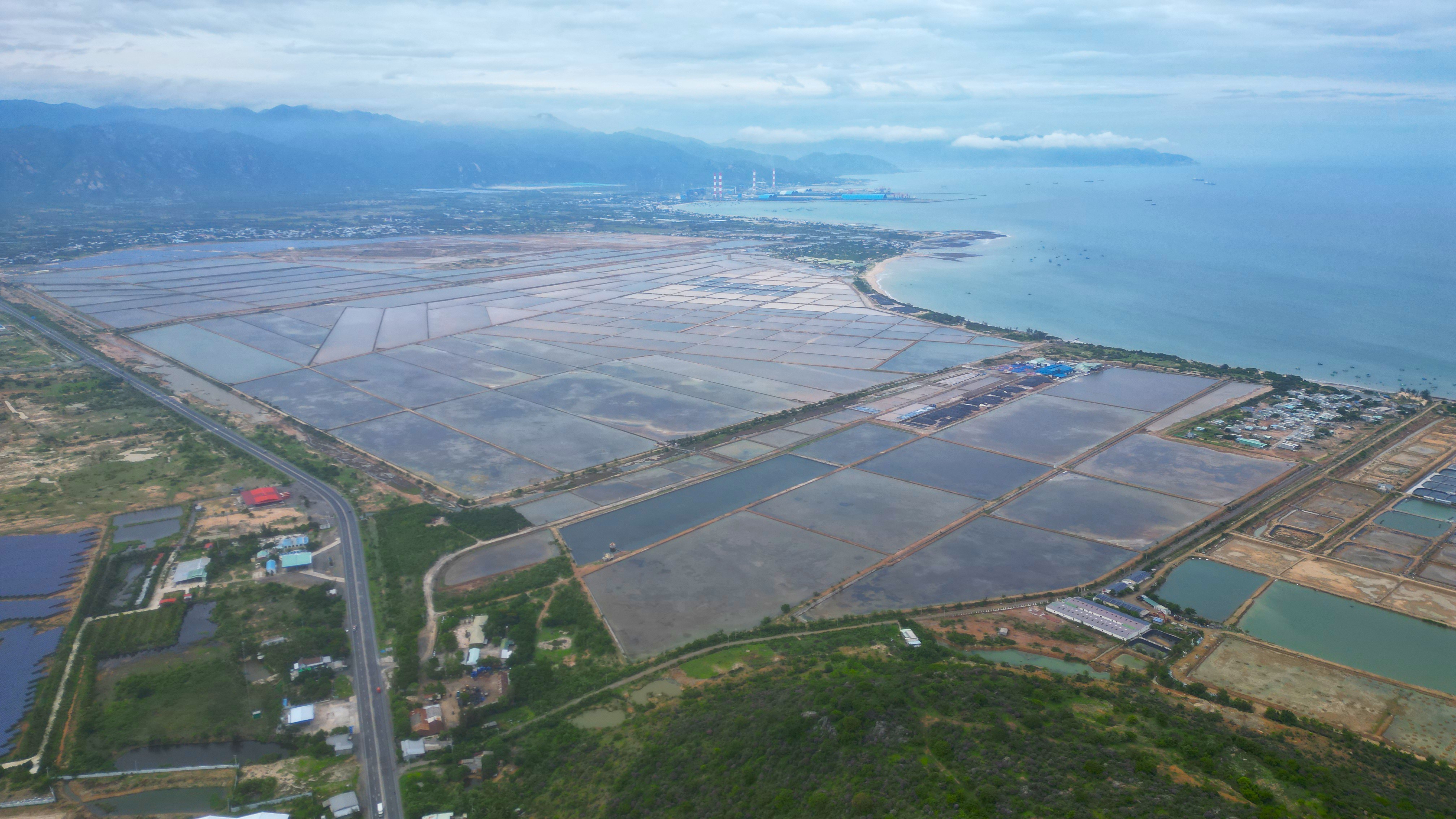 Proposal for 5 billion USD coal power - aluminum complex in Vinh Hao