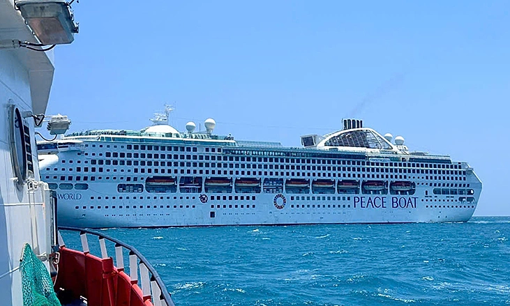 Two Japanese passengers in critical condition on cruise ship rescued, brought to Ho Chi Minh City for emergency treatment