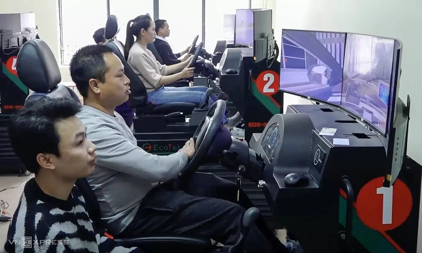 Applicants must watch accident videos before taking driving tests