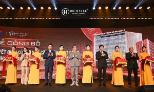 Dr.Hai Le operates as a specialized aesthetic hospital
