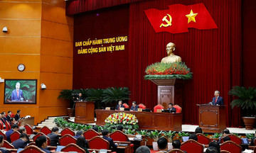 Central Committee opens plenum, considers state leadership personnel for new term