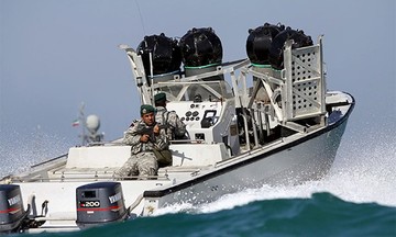 Iran for the first time threatens to mine the Persian Gulf