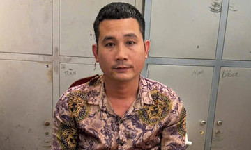 Bus driver fatally stabs colleague in parking dispute