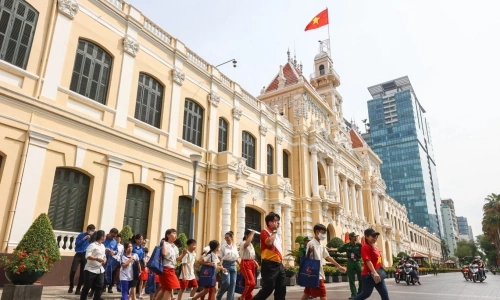 Traffic restricted on three central Ho Chi Minh City streets on 25/3