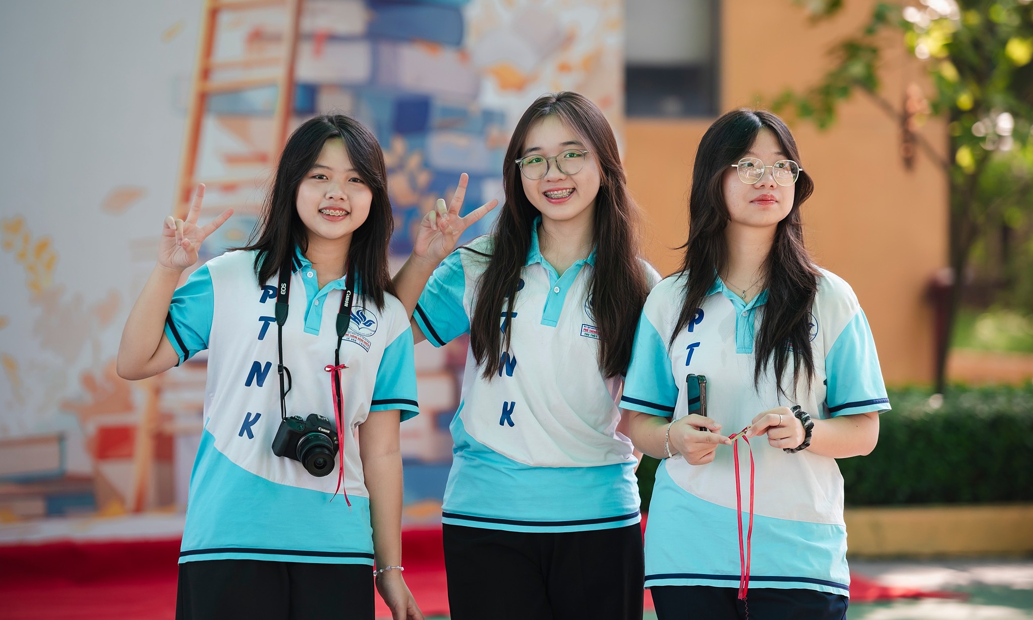 Pho thong Nang khieu announces model exam questions, answers for 10th grade entrance exam