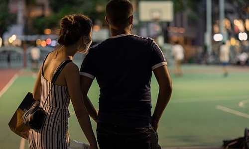 Swiping endlessly, still encountering familiar faces on dating apps