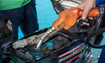 Ministry of Finance proposes halving environmental tax on gasoline, oil