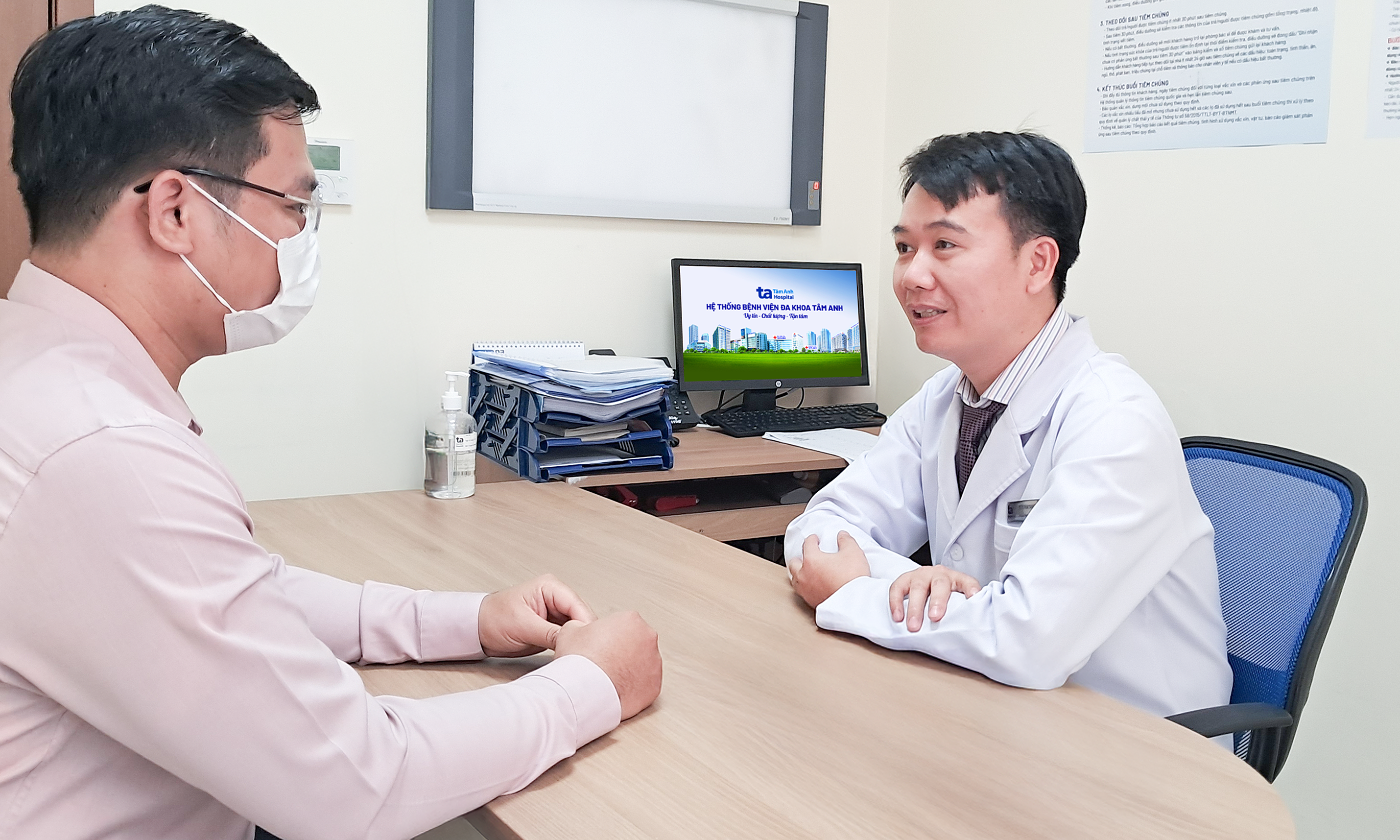 Does drinking a lot of water help expel kidney stones?