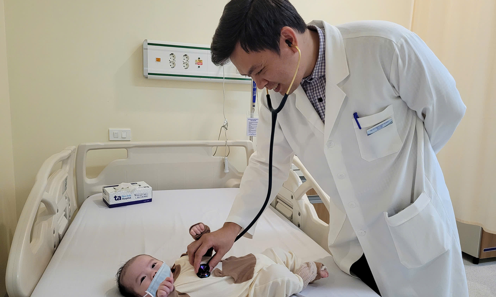 Boy infected with drug-resistant urinary tract bacteria