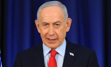 Israel continues airstrikes on Iran despite US negotiation claims