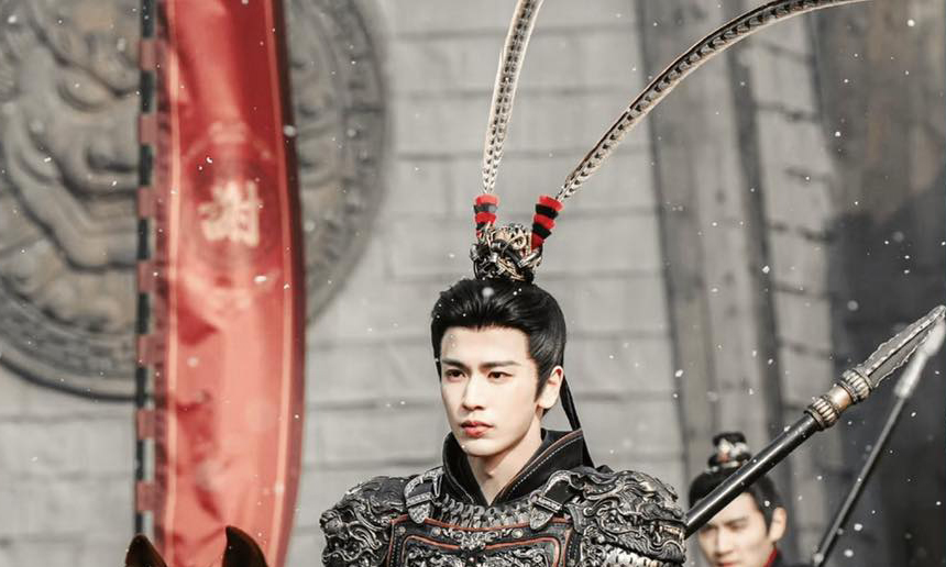 Period drama warrior's look criticized for 'excessive foundation'