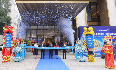 Eximbank inaugurates new headquarters in Hanoi