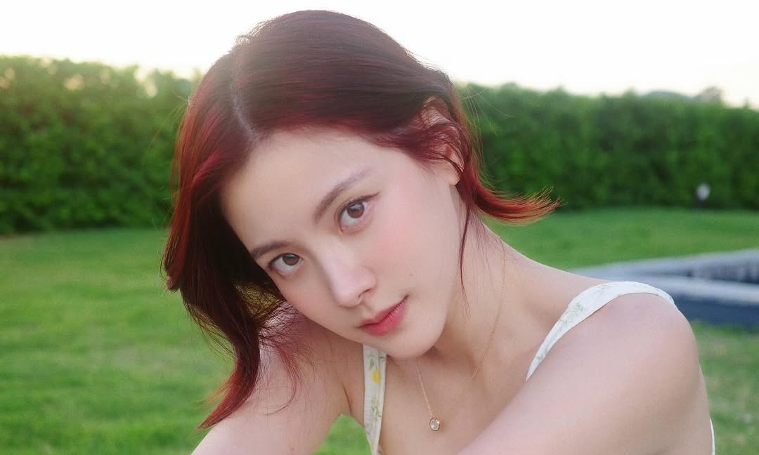 The alluring fashion of Thailand's screen darling