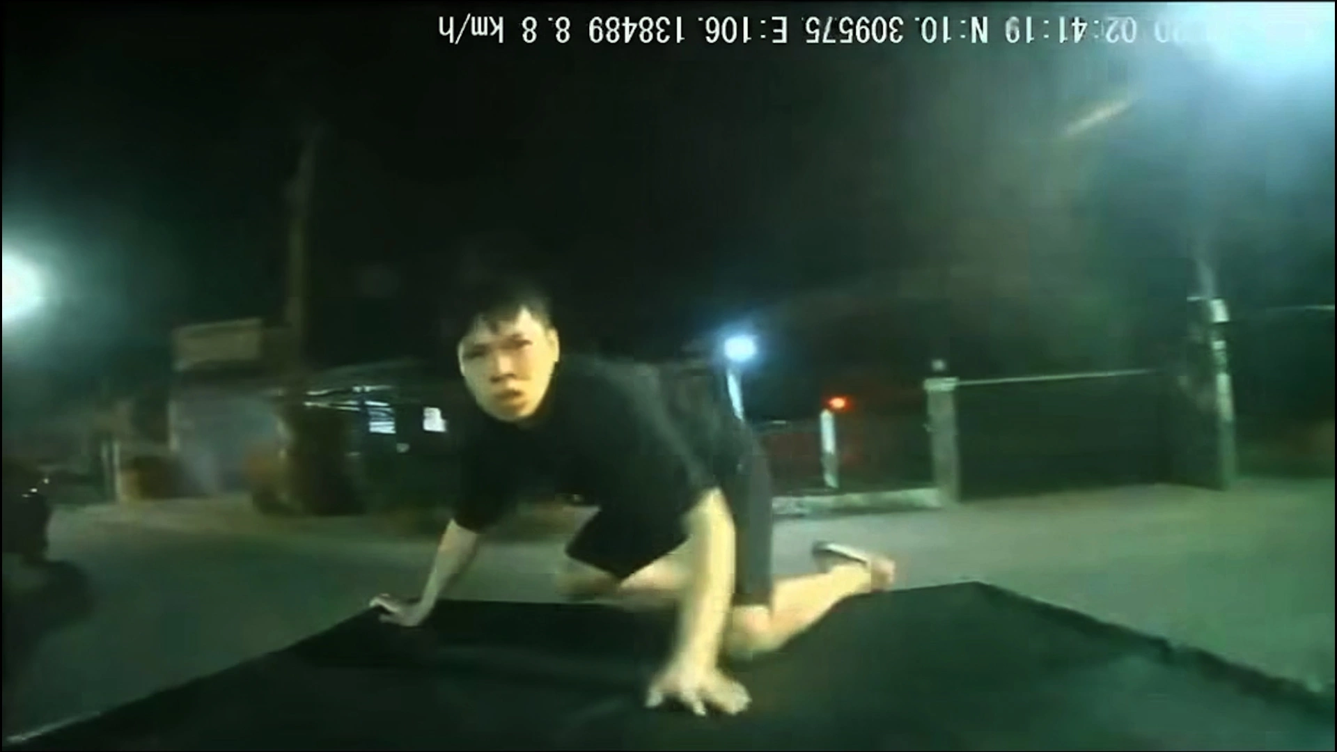 Many people chase and smash car due to 'misunderstanding'