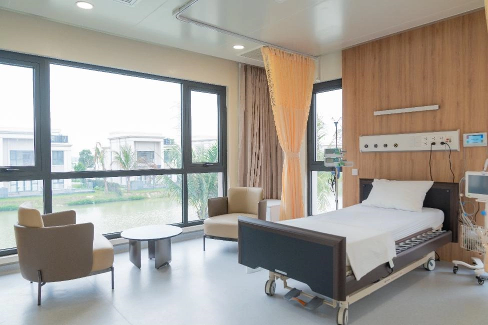 Inside the 'medical villas' priced at 25 million VND per day