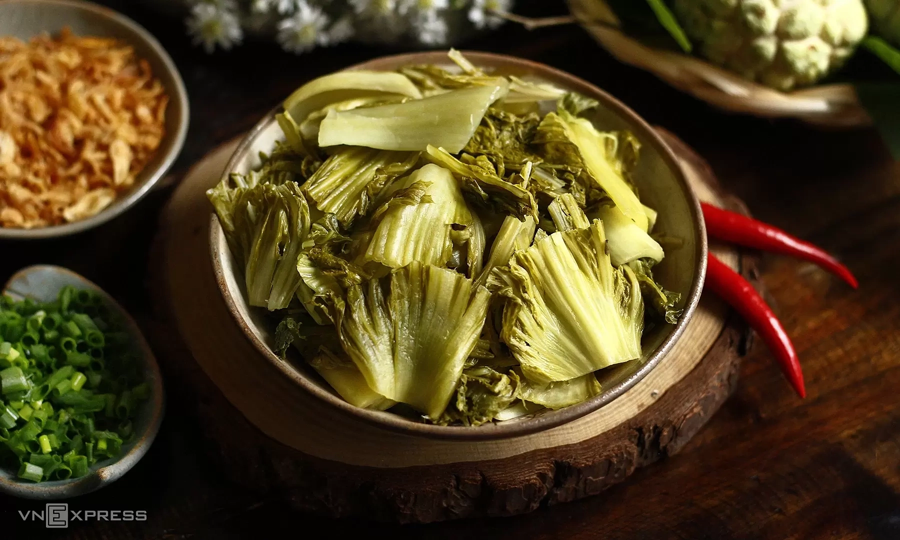 How dangerous is botulinum poisoning?