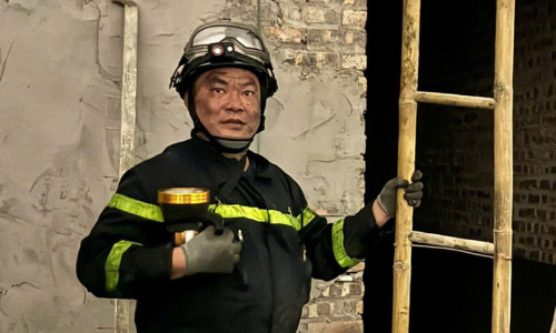 Hanoi honors seven individuals for heroic rescues in Linh Nam fire