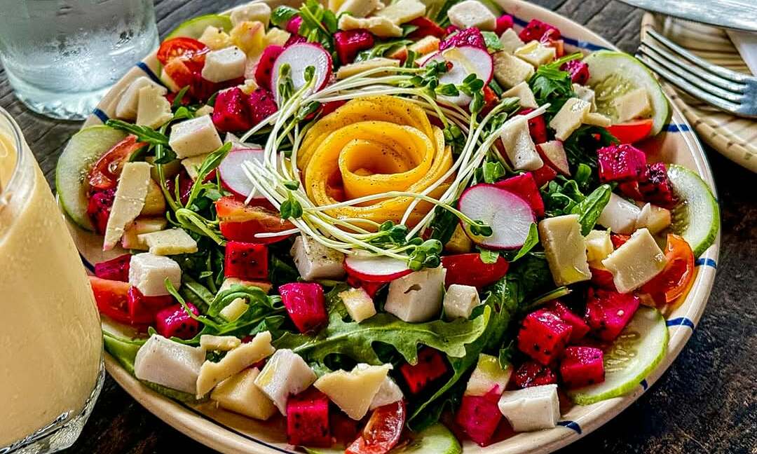 Does a vegetarian diet lead to faster weight loss than an omnivorous one?