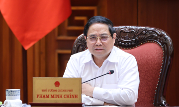 Prime minister calls for early construction of strategic petroleum reserve at Nghi Son