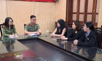 4 individuals from Helia obstetrics and gynecology clinic accused of impersonating doctors, defrauding patients