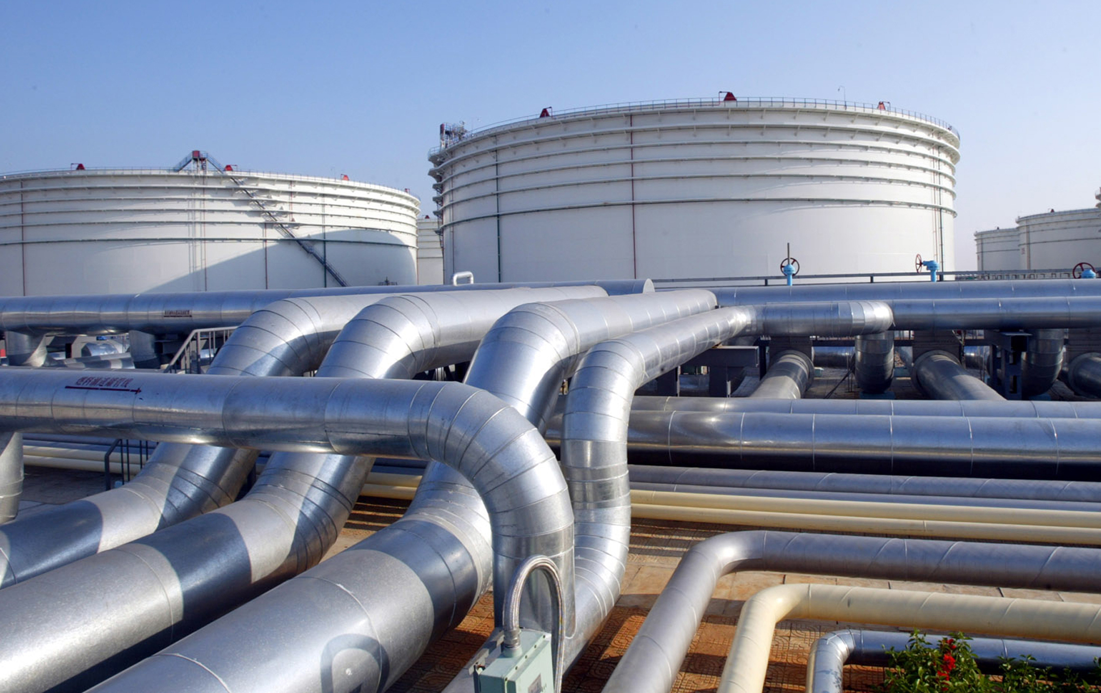 Investors Believe Oil Price Shock is Temporary