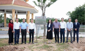 Toyota Vietnam supports tree planting, commits to sustainable development