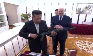 Belarusian president gifts gun to Kim Jong Un