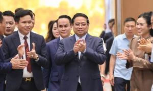 Prime minister: Vietnam needs global-scale enterprises