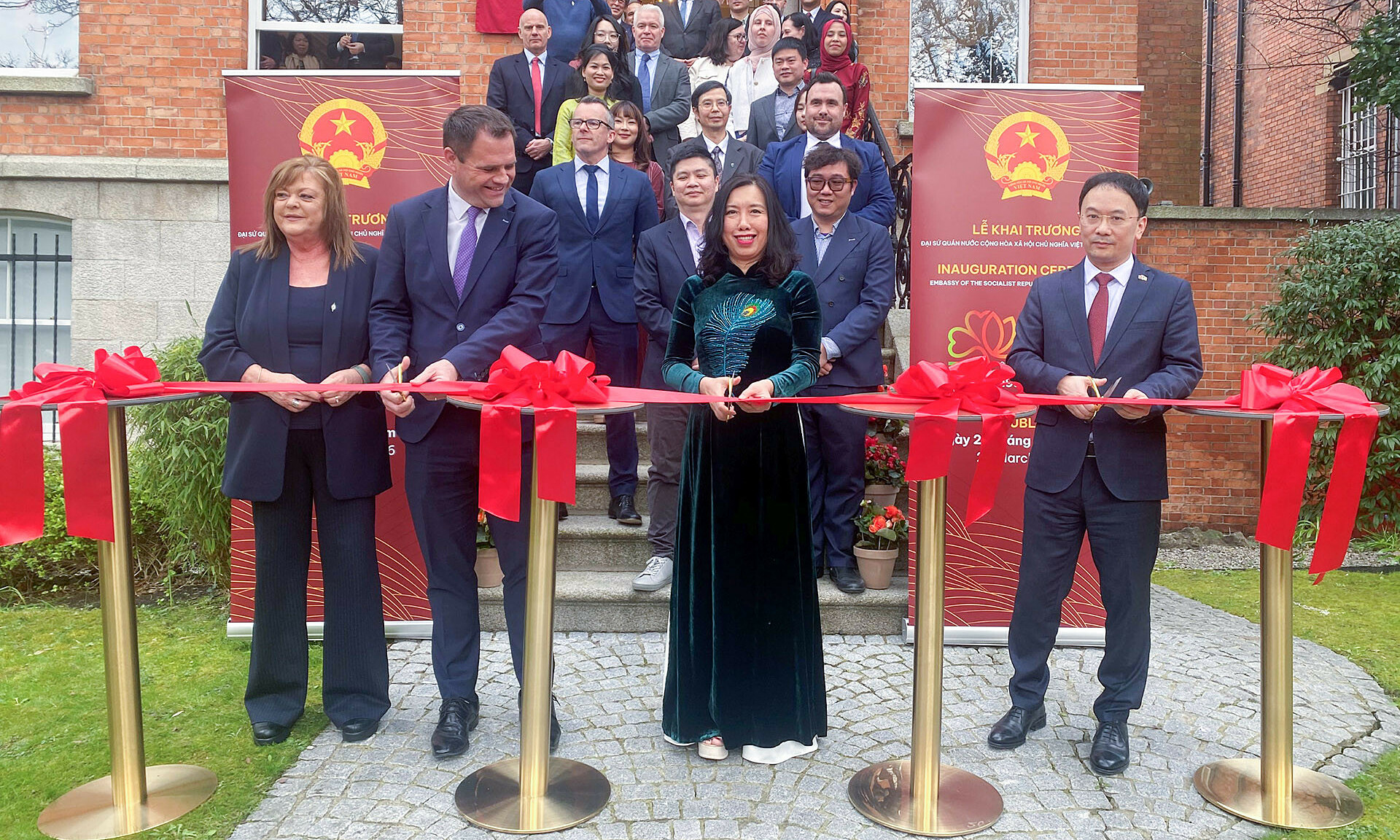 Vietnam opens embassy in Ireland