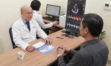 Hepatitis B virus infection causes liver enzymes to increase tenfold