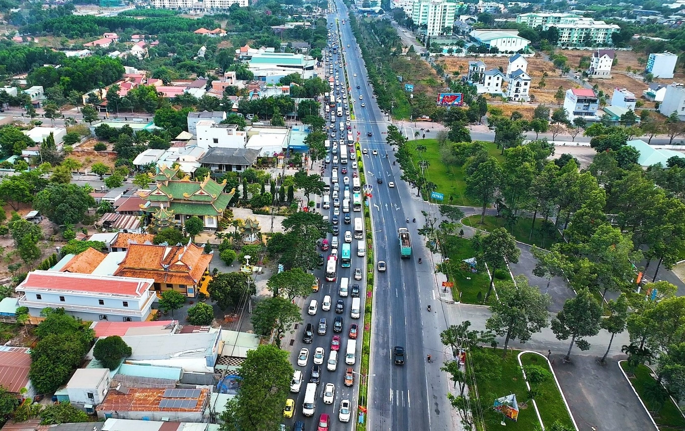 Ho Chi Minh City uses AI to control traffic lights, reducing congestion at gateways