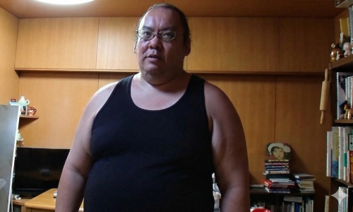 Japanese "scion" lives a stagnant life in luxury apartment