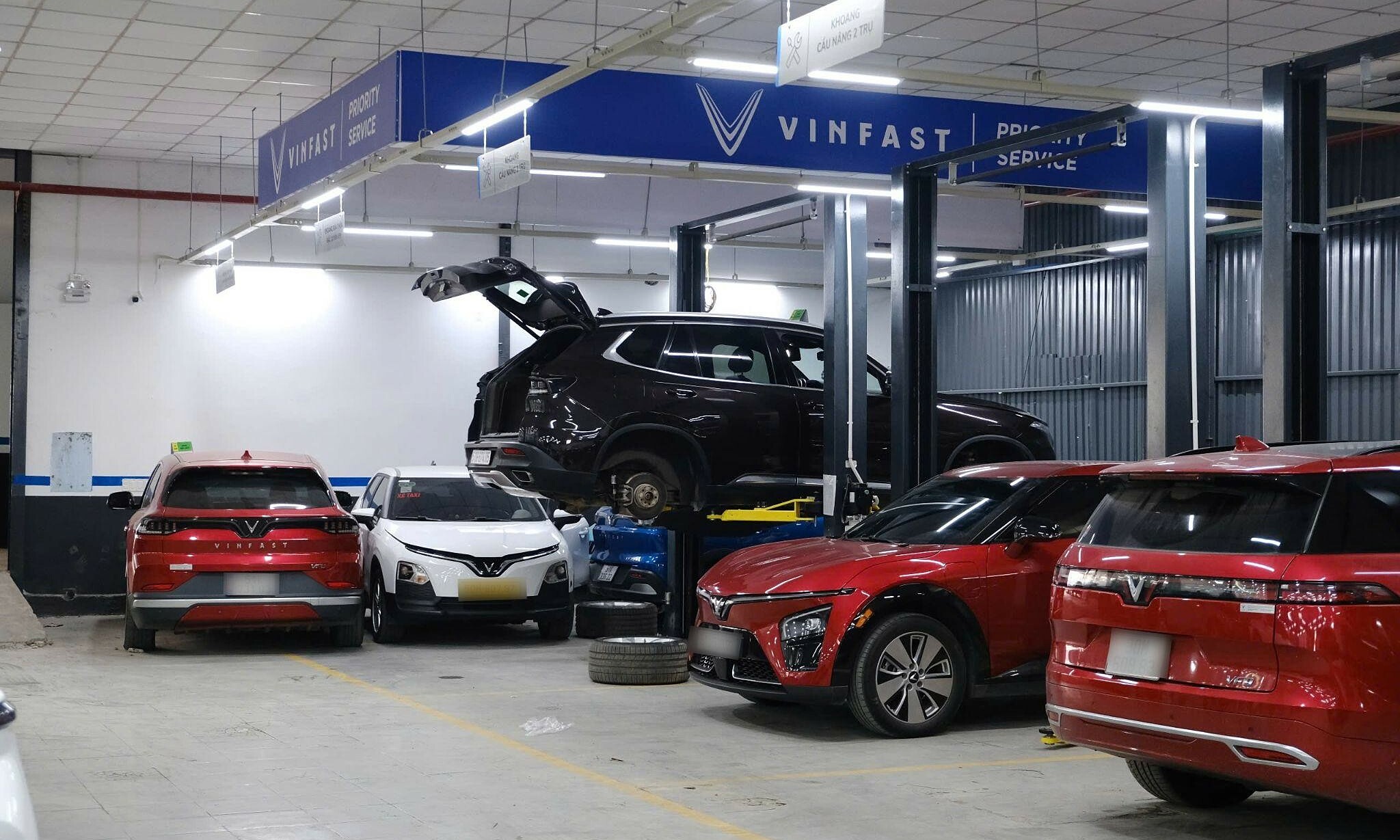 VinFast VFX service centers extend operating hours