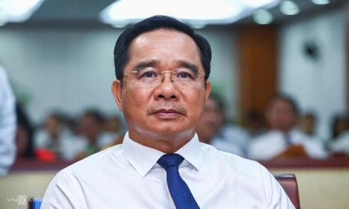 Ho Chi Minh City People's Council elects key leadership positions