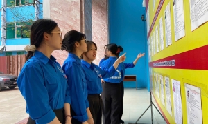 Dai hoc Cong doan launches artificial intelligence major, converts IELTS from 5.0