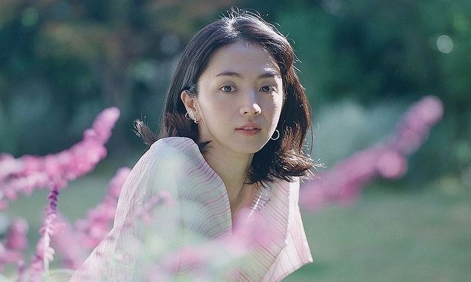 "First Love" star gets married