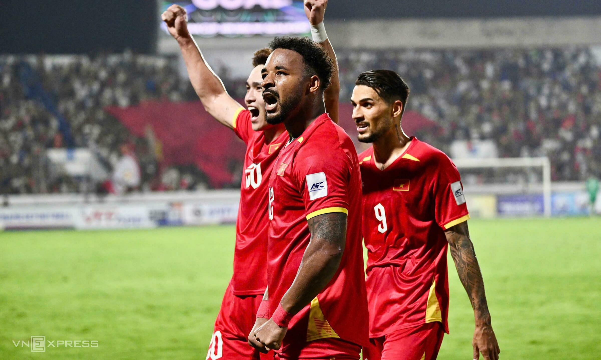 Xuan Son – Hoang Hen: two magnets of the Vietnam national team