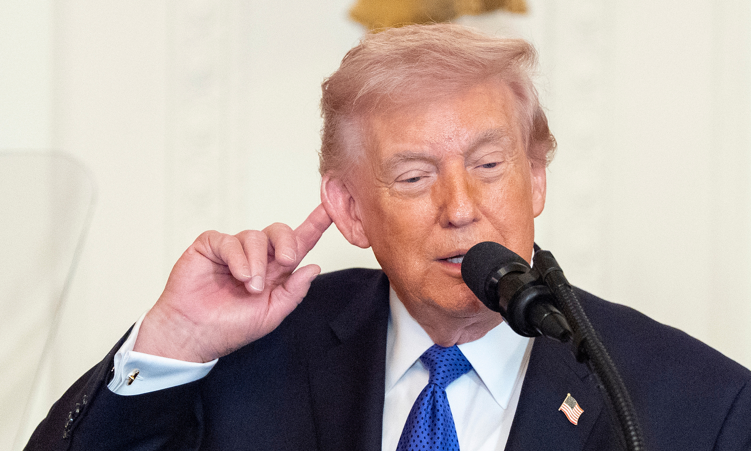 US president demands countries 'go to Hormuz and get their oil back themselves'