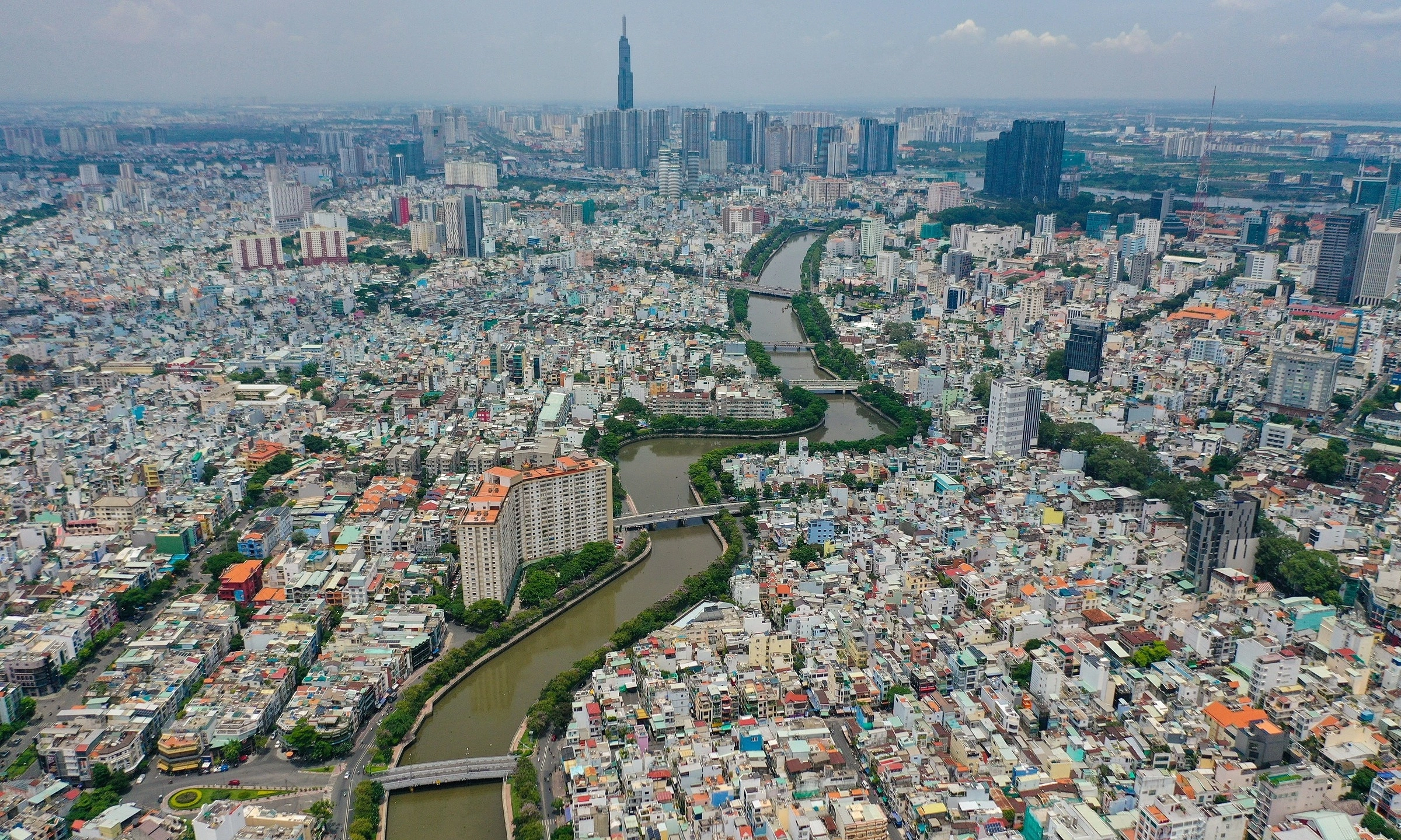 Proposal to connect bridges over Nhieu Loc canal with Truong Sa - Hoang Sa roads