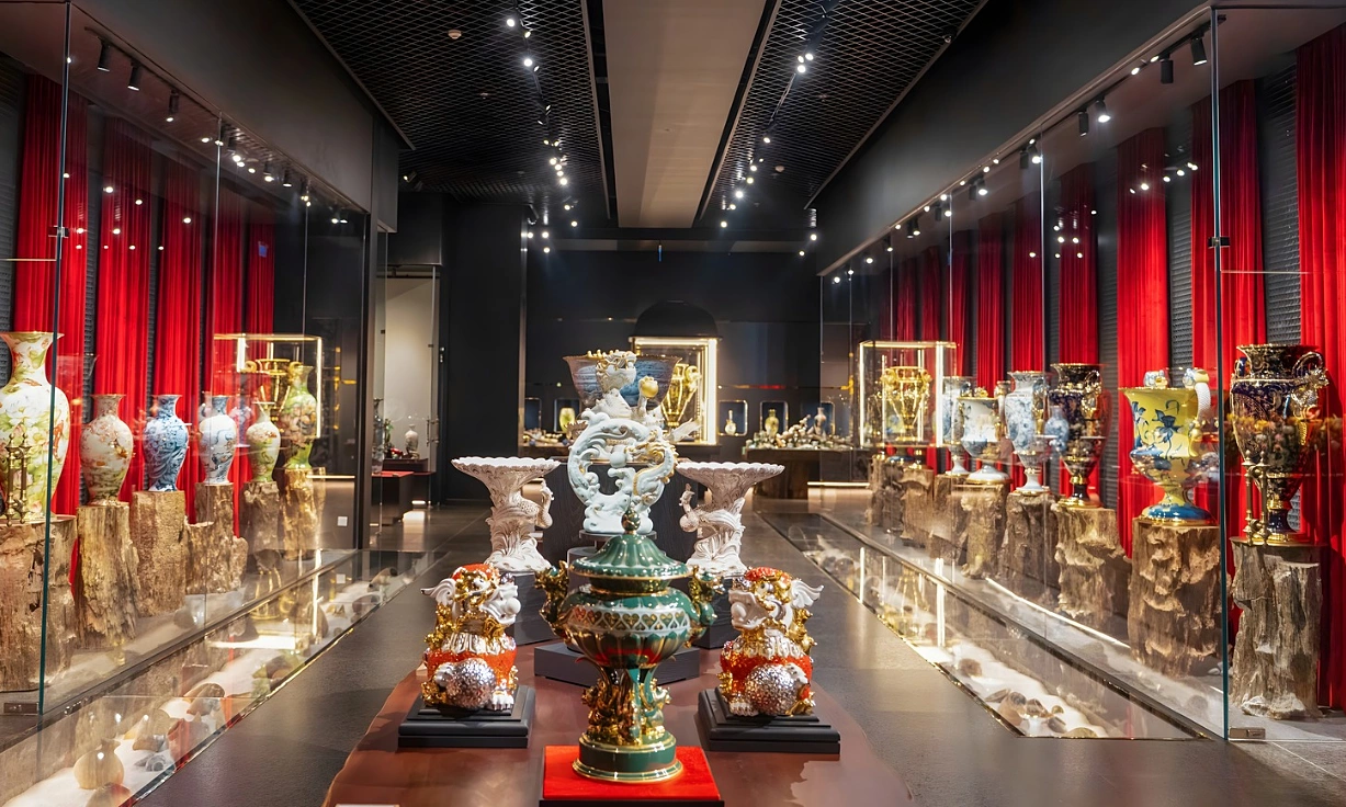 Start Windows contributes to the completion of Minh Long Ceramic Museum