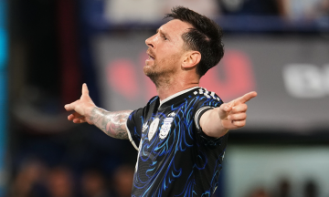 Messi gives up penalty in Argentina's 5-0 world cup 2026 friendly win