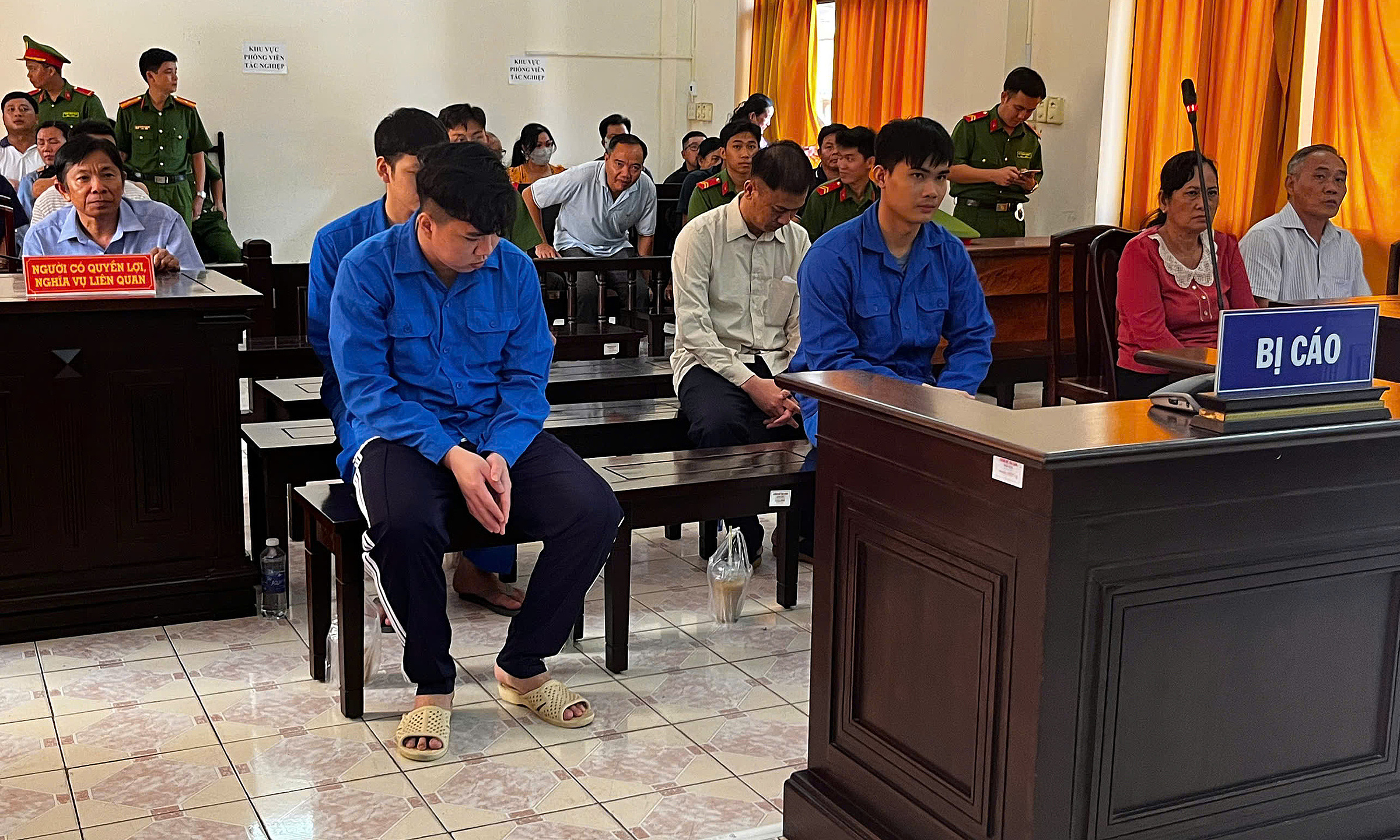 Detention center officer's physical abuse leads to inmate's death