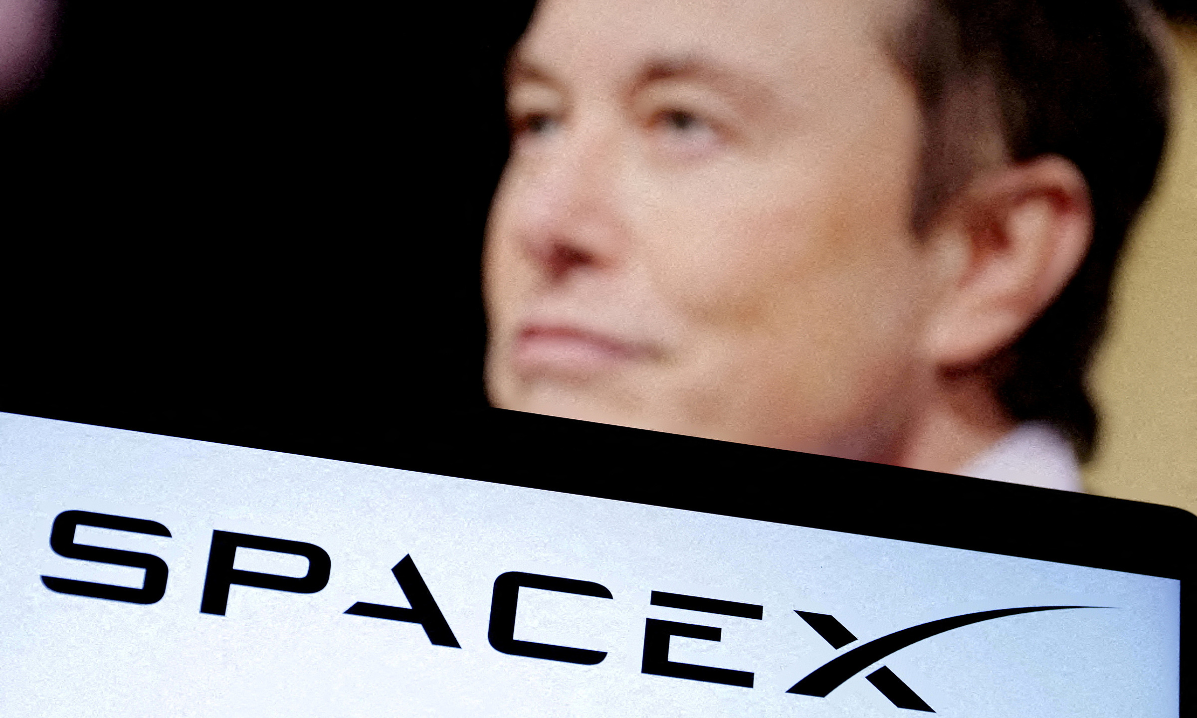 SpaceX files for IPO