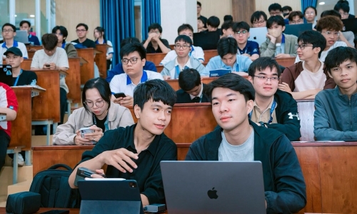 Vietnamese students to learn game development on Roblox for the first time
